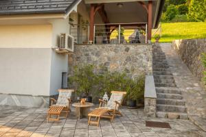 Holiday home in Smarjeske Toplice - Kranjska Krain 45723 