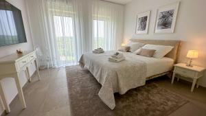 Ca' S Lorenz - A Luxury 100m2 Apartment in a Chic Vineyard Villa 