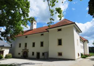 Grad Tuštanj 