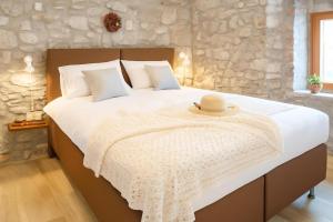 Stanjel Retreat 