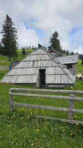 Koča NA PIRČO'V - Gojška planina 
