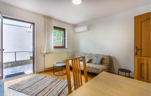 Lovely Apartment In Dekani With Wifi 