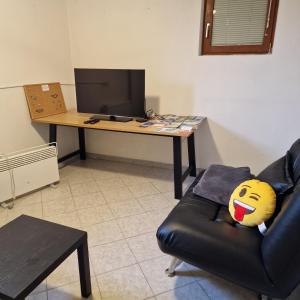 Spacious & Cozy Countryside Apartment 