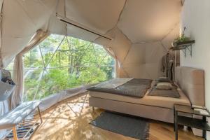Glamping, Hot Tub & Projector by Nidumm Stay 