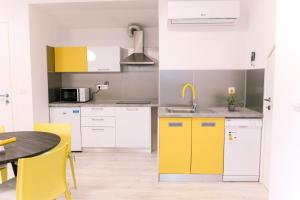 Apartma RO-ZE 