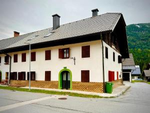 Al-Pine Apartment 