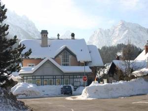 Apartma Ravbar 