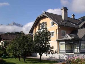Apartma Ravbar 