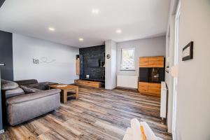 Holiday Home Mountainview Horizon with Private Sauna & Hot Tub 