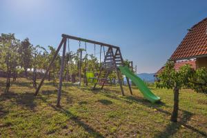 Vineyard Cottage Brodaric - Happy Rentals 