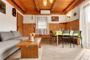 Urban Escape Cottage 