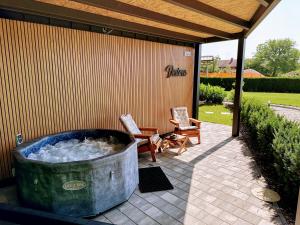 DESIREE with Sauna&HotTube at Potatoland Lux Resort 
