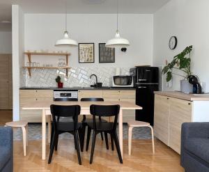 Aumetz Square Apartment 2