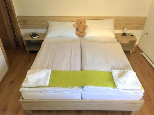 Apartmaji in sobe Tina 