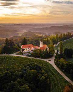 Dvorec Jeruzalem