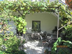 Apartma Lovriž 