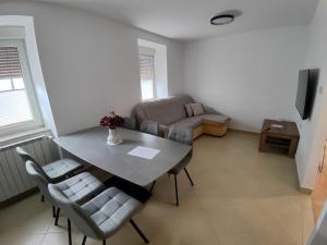 Frane House 