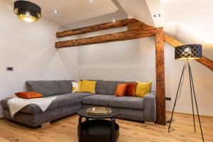 Gris Apartment 