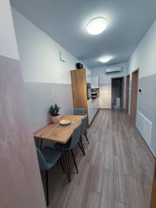 L Apartment II 