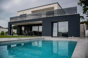 Vila Altura- Luxury Hiltop Retreat with Panoramic View & Teracce