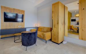 Gorgeous Apartment In Rogasovci 