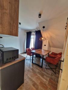 Alpine House Mina - Rooms & Apartments 