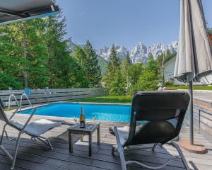 Cassa Midas by the forest 