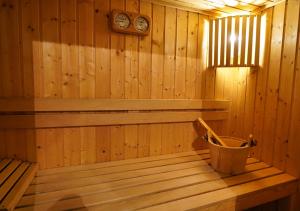 Apartment Mojstrovka with Sauna and free parking on site in city center 