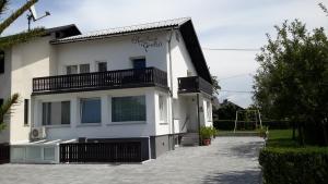 Apartments Grom 