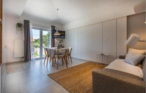 Awesome Apartment In Izola With Wifi 
