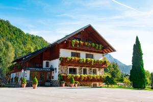 Apartments in Villa Flora