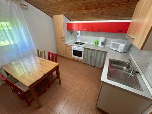 Stres-less Sunny Apartments 