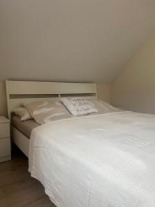 Apartment Belaj 