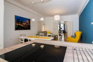 Elegant Central Apartment 