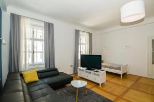 Elegant Central Apartment 