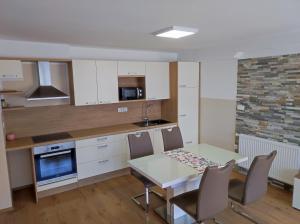 Apartmaji Mojca 