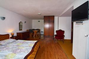 Emona Apartments 