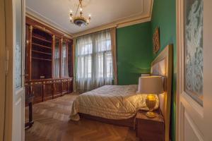 Filip’s Palace Luxurious Apartment 