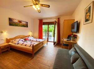 Guesthouse Mesec Zaplana 