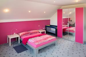 Modrin Apartments 