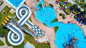 Lake View Mobile Homes with Thermal Riviera Tickets in Terme Čatež 