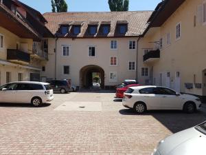 SIPPO Apartments 