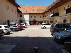 SIPPO Apartments 