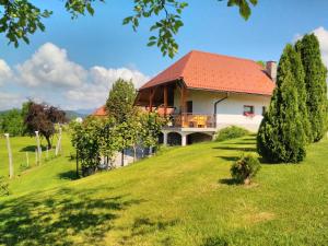 Holiday Home Dobrotin 
