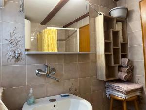 Holiday Home Dobrotin 
