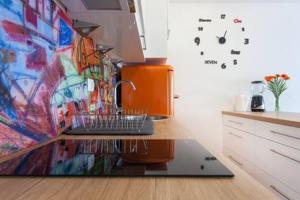Apartment Living Colors 