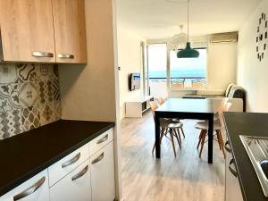 Seaview Apartment 