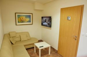 Hostel Delalut 