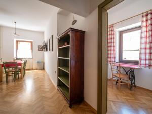 Berghi Hotel and Apartments 