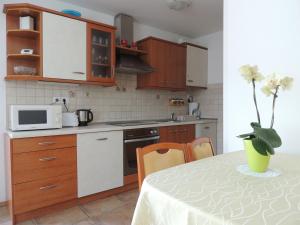 Apartments and Rooms Tavcar 